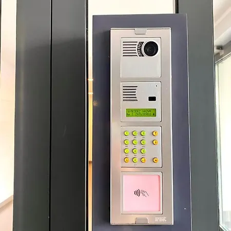 Uroczy Apartament 2 Pokojowy W Okolicy Jeziora I Lasu 10min Do Centrum Lejlighed
